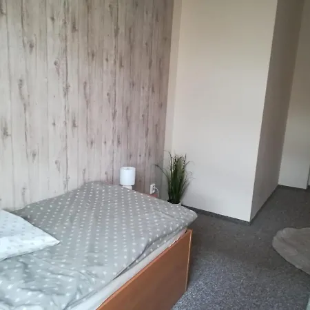 Kralicek 3*